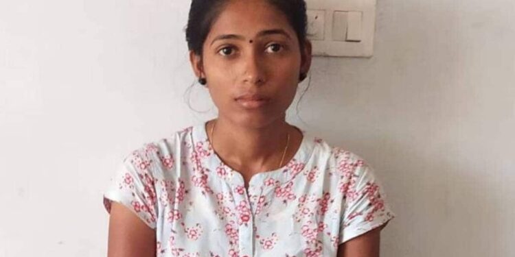 കുഞ്ഞിനെ-തലയ്ക്കടിച്ച്-കടലിൽ-എറിഞ്ഞുകൊന്ന-കേസിലെ-പ്രതിയായ-അമ്മ-വിഷംകഴിച്ച-നിലയിൽ;-സംഭവം-വിചാരണ-തുടങ്ങാനിരിക്കെ