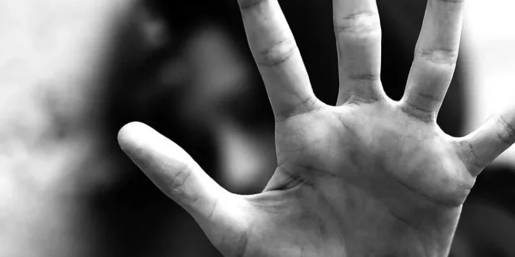 പത്താം-ക്ലാസ്-വിദ്യാര്ഥിനിയെ-പീഡിപ്പിച്ച്-ഗര്ഭിണിയാക്കിയ-യുവാവ്-പിടിയില്