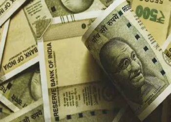 വ്യാപാരസ്ഥാപനത്തിൽ-പട്ടാപ്പകൽ-മേശവലിപ്പിലെ-ഒരു-ലക്ഷത്തോളം-രൂപ-മോഷ്ടിച്ചു