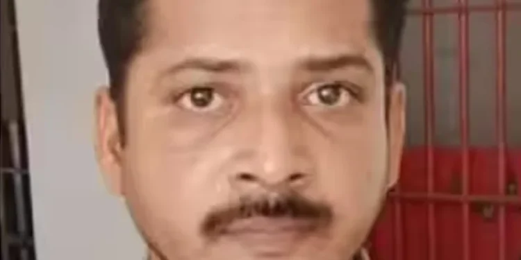 ബസിലെ-യാത്രക്കാരിയെ-പ്രണയം-നടിച്ച്-പീഡിപ്പിക്കാന്‍-ശ്രമിച്ച-ഡ്രൈവര്‍-റിമാന്റില്‍:-പീഡിപ്പിക്കാന്‍-ശ്രമിച്ചത്-പ്രായപൂര്‍ത്തിയാകാത്ത-പെണ്‍കുട്ടിയെ