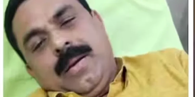 അവിശ്വാസപ്രമേയത്തെ-അനുകൂലിച്ചു;-വാര്ഡ്-അംഗത്തെ-അടിച്ച്-പരിക്കേല്പ്പിച്ച്-സി-പി-എം-പ്രവര്ത്തകര്