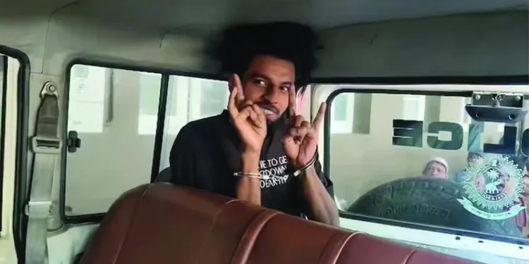 മണവാളന്റെ-മുടി-മുറിച്ച്-ജയിൽ-അധികൃതർ;-അസ്വസ്ഥത-പ്രകടിപ്പിച്ച-ഷഹീൻ-ഷായെ-മാനസികാരോഗ്യ-കേന്ദ്രത്തിലേക്ക്-മാറ്റി