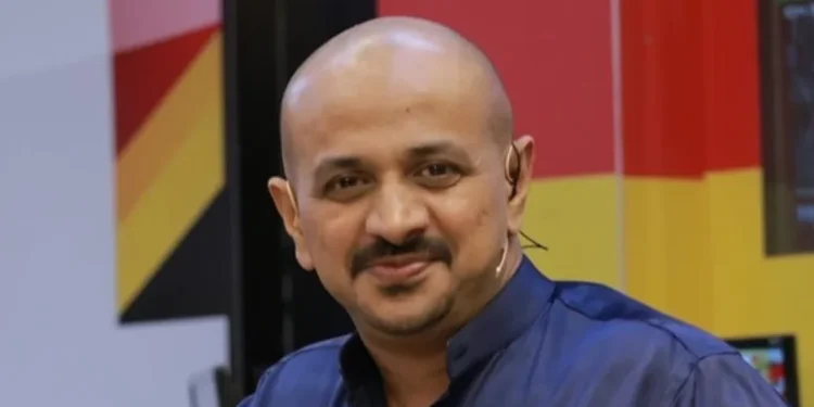 എന്നാലും-അമ്പാനേ-;-വാർത്തയെന്ന്-കരുതി-വായിച്ചതെല്ലാം-പരസ്യം-:-റിപ്പോർട്ടർ-ചാനലിലെ-അരുൺകുമാറിനെതിരെ-ട്രോൾ