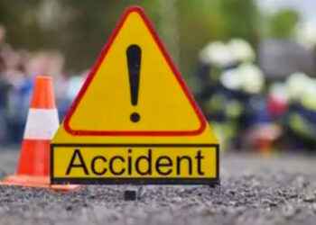 ഡ്രൈവറുടെ കാലിലെ മാംസപേശികള്‍ വലിഞ്ഞു, നിയന്ത്രണം വിട്ട സ്വകാര്യ ബസ് ഇടിച്ച് വീടിന്റെ മതില്‍ തകര്‍ന്നു