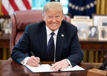 വനിതാ കായിക ഇനങ്ങളിൽ നിന്ന് ട്രാൻസ്‌ജെൻഡർ അത്‌ലറ്റുകളെ ട്രംപ് വിലക്കി