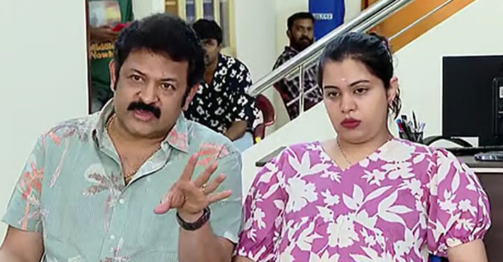 തെളിവുകൾ-ഇല്ലാതാകുമ്പോൾ-ജീവനക്കാർ-ജാതി-കാർഡ്-ഇറക്കുന്നു!!-പെൺകുട്ടികളുടെ-ബാങ്ക്-സ്റ്റേറ്റ്മെന്റ്-എടുക്കാൻ-പൊലീസ്-തയ്യാറാകുന്നില്ല.!!-തട്ടിപ്പിന്-പിന്നിൽ-വലിയ-സംഘമുണ്ടാകാമെന്ന്-കൃഷ്ണകുമാർ…-ജാതിയമായി-ഒന്നിനെയും-സമീപിചിട്ടില്ല