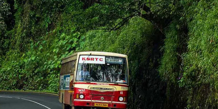 കാടറിയാന്-മഴയത്ത്-ചെലവ്-ചുരുക്കി-യാത്രതുടങ്ങാം