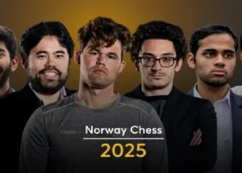 ആരും-വമ്പരല്ല,-ലോകചെസ്സിലെ-ഒന്നും-രണ്ടും-മൂന്നും-നാലും-അഞ്ചും-ആറും-റാങ്കുകാര്‍-അന്യോന്യം-തോല്‍പിക്കുന്നു;-കൗതുകമായി-നോര്‍വെ-ചെസ്