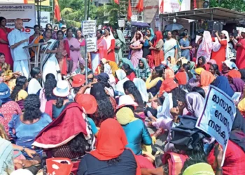 ആശാ-സമരത്തെ-അപമാനിച്ചവര്‍ക്ക്-വോട്ടില്ല!!!-എൽഡിഎഫിനെതിരെ-പ്രചരണം-നടത്താൻ-ആശമാർ-നിലമ്പൂരിലേക്ക്,-12-മുതൽ-വീട്-കയറി-പ്രചരണം