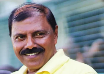 ശ്രീജേഷിന്റെ-കളിയാശാന്‍-വിരമിക്കുന്നു;-ഇനി-മുഴുവന്‍-സമയ-കോച്ചാകാനുള്ള-ഒരുക്കത്തില്‍-ജയകുമാര്‍