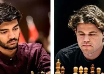 നൂറ്റാണ്ടിലെ-ചെസ്-പോര്-തുടങ്ങി…ഗുകേഷും-മാഗ്നസ്-കാള്‍സനും-നോര്‍വ്വെ-ചെസ്സില്‍-കൊമ്പ്-കോര്‍ക്കുന്നു