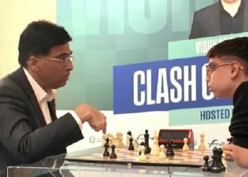 ചെസ്സിലെ-മെസ്സിയെ-രണ്ട്-വട്ടം-തോല്‍പിച്ച്-ഇന്ത്യന്‍-ചെസ്സിന്റെ-പിതാവ്;-പിന്നെ-ചെസ്സിലെ-പാഠങ്ങള്‍-പകര്‍ന്ന്-നല്‍കി