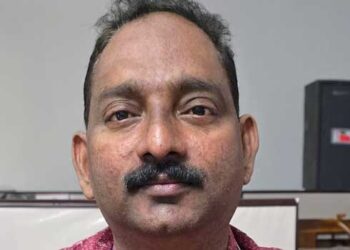 ഏറ്റവും-ഹീനമായി-പ്രവർത്തി:-കെ.-രാജൻ!!-രഞ്ജിതയ്ക്കെതിരായ-പോസ്റ്റിനു-താഴെ-അശ്ലീല-കമന്റിട്ട-വെള്ളരിക്കുണ്ട്-താലൂക്ക്-ഡപ്യൂട്ടി-തഹസിൽദാർ-പോലീസ്-കസ്റ്റഡിയിൽ