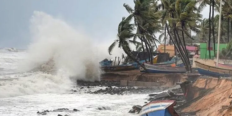 ഉയര്ന്ന-തിരമാല-ജാഗ്രത-നിര്ദേശം;-മത്സ്യത്തൊഴിലാളികളും-തീരദേശവാസികളും-പ്രത്യേക-ജാഗ്രത-പാലിക്കണം