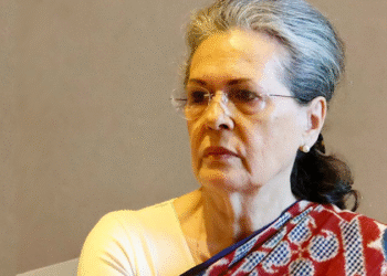 സോണിയ-ഗാന്ധിയെ-ആശുപത്രിയില്‍-പ്രവേശിപ്പിച്ചു