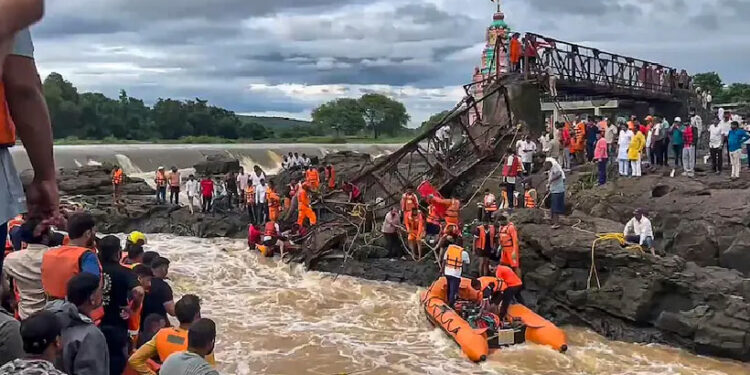 പൂനെ-പാലം-തകരാൻ-കാരണമെന്ത്?