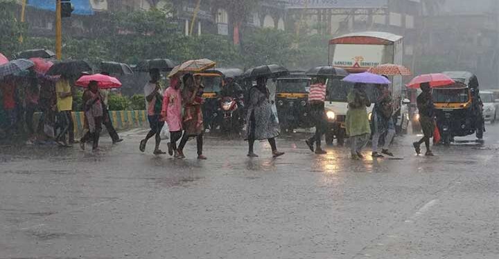 ഇന്ന്-അവധി-പ്രഖ്യപിച്ച-സ്കൂളുകൾ-ഇതൊക്കെയാണ്…!!-സംസ്ഥാനത്ത്-കനത്തമഴ-തുടരുന്നു…
