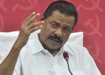 ‘ഞാൻ-പറഞ്ഞത്-50-കൊല്ലം-മുമ്പുള്ള-കാര്യം,-ചരിത്രത്തെ-അതിന്റെ-​ഭാ​ഗമായി-പഠിക്കാണം!!-നിലമ്പൂരിൽ-ഒരു-വോട്ടുപോലും-സിപിഎമ്മിന്-കുറയില്ല’-മലക്കംമറിഞ്ഞ്-എംവി-​ഗോവിന്ദൻ