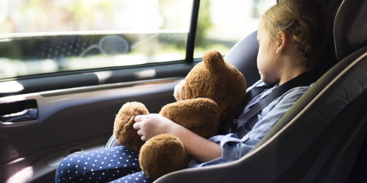 വാഹനങ്ങളിൽ-കുട്ടികളുടെ-സുരക്ഷ-ഉറപ്പാക്കണം;-നിർദേശങ്ങളുമായി-ദുബായ്-പൊലീസ്