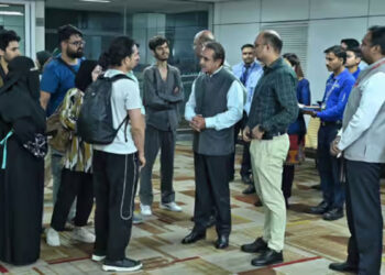 ഓപ്പറേഷൻ-സിന്ധു:-കൂടുതൽ-ഇന്ത്യാക്കാർ-തിരിച്ചെത്തി;-ഏറെയും-ജമ്മു-കശ്മീർ-സ്വദേശികൾ;-കൂടുതൽ-വിമാന-സർവീസ്-നടത്താമെന്ന്-ഇറാൻ