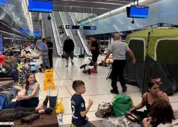 മിസൈലിൽ-നിന്ന്-രക്ഷവേണം,-ഇസ്രയേലിൽ-ഭൂഗർഭ-റെയിൽ-സ്റ്റേഷനുകളിൽ-അഭയം-തേടി-ജനങ്ങള്