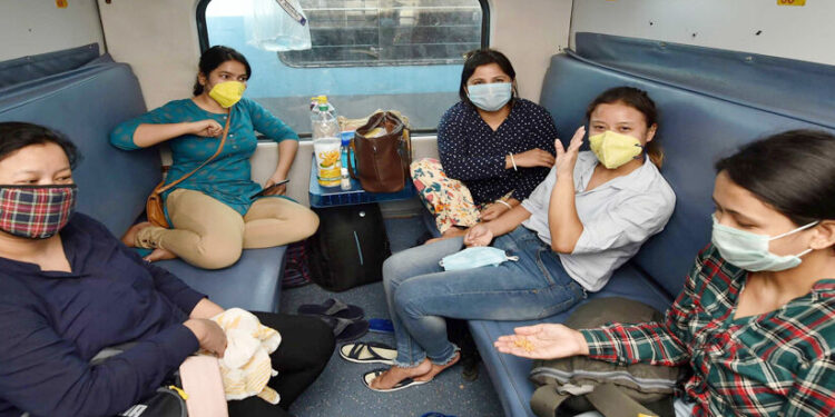 വെയിറ്റിങ്-ലിസ്റ്റ്-ടിക്കറ്റുകളുടെ-എണ്ണം-വെട്ടിക്കുറക്കുന്നു;-അനുവദിക്കുക-മൊത്തം-സീറ്റിന്റെ-25-ശതമാനം-മാത്രം;-നിർണായക-പരിഷ്‍കാരവുമായി-റെയിൽവേ