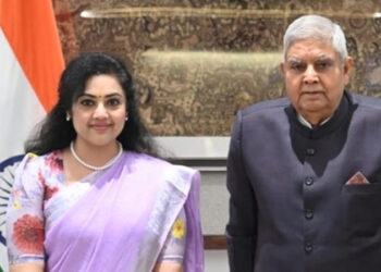 നടി-മീന-ബിജെപിയിലേക്കെന്ന്-അഭ്യൂഹം