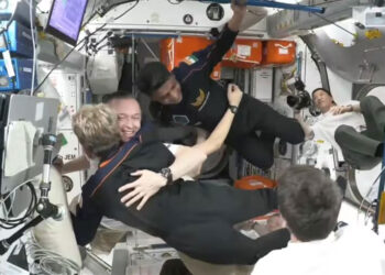 ആക്‌സിയം-4;-ശുഭാംശു-ശുക്ലയെ-സ്വാഗതം-ചെയ്ത്-ബഹിരാകാശ-നിലയം,-ദൗത്യസംഘം-നിലയത്തില്‍-പ്രവേശിച്ചു