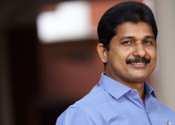 ഒരു-വിധത്തിലുമുള്ള-പുരസ്‌കാരങ്ങള്‍-സ്വീകരിക്കില്ല;-അക്കാദമിയോട്-ബഹുമാനം-മാത്രമെന്ന്-എം-സ്വരാജ്