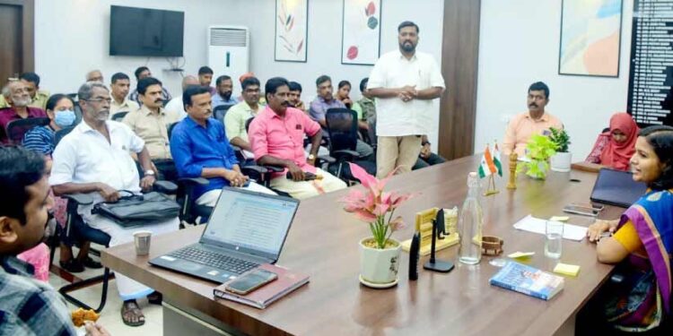 പ്ലാസ്റ്റിക്-പടിക്ക്-പുറത്ത്…​-നെല്ലിയാമ്പതി-ഇനി-
‘ഹരിത-ഡെസ്റ്റിനേഷൻ’