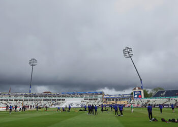 ഇന്ത്യൻ-പ്രതീക്ഷകൾക്ക്-തിരിച്ചടി,-വില്ലനായി-മഴ;-എ‍ഡ്ജ്ബാസ്റ്റൺ-ടെസ്റ്റ്-മത്സരം-വൈകുന്നു