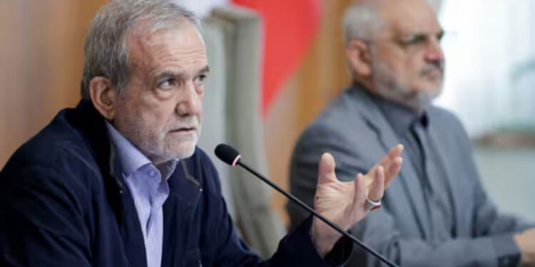 ഗുരുതര-ആരോപണവുമായി-ഇറാൻ-പ്രസിഡൻറ്,-ആക്രമണം-നടത്താൻ-ഇസ്രയേൽ-ആയുധമാക്കിയത്-ഐഎഇഎ-റിപ്പോർട്ട്;-‘യുദ്ധം-തുടരാൻ-ആഗ്രഹമില്ല’