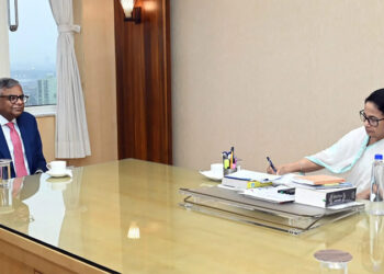 മമതാ-ബാനര്‍ജിയുമായി-കൂടിക്കാഴ്ച-നടത്തി-ടാറ്റ-ഗ്രൂപ്പ്-ചെയര്‍മാന്‍