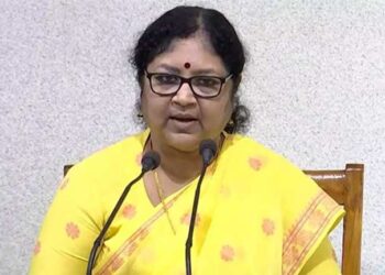 കീമിനെ-പറ്റി-ചോദിച്ചപ്പോൾ-‘കുരുപൊട്ടി’-മന്ത്രി-ടീച്ചർ…!!-എല്ലാം-നിങ്ങളോട്-വിശദീകരിക്കേണ്ട-ബാധ്യതയില്ല;-വല്യ-കോടതി-ആവേണ്ട…-നിങ്ങൾ-വലിയ-സിഐഡികൾ-ആണല്ലോ…?-ക്ഷുഭിതയായി-മന്ത്രി-ആർ.-ബിന്ദു