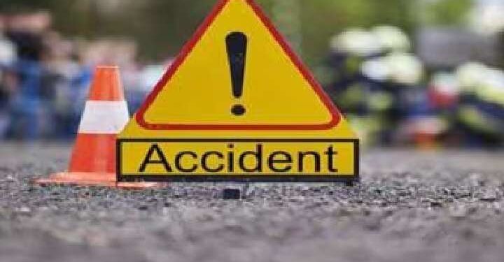 കൊല്ലം-നഗരത്തിൽ-സ്വകാര്യ-ബസുകൾ-അപകടം-വിതച്ചു;-ഒരു-മരണം,-അധ്യാപികമാർക്ക്-പരുക്ക്