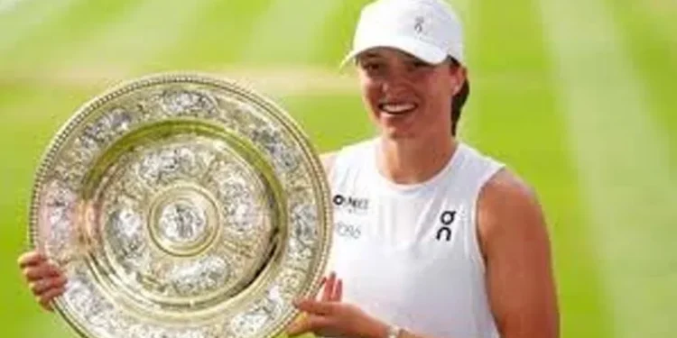 ആദ്യ-വിംബിള്ഡണ്-കിരീടം-സ്വന്തമാക്കി-ഇഗ