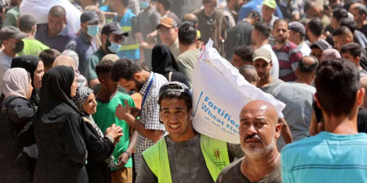 ഗാസയിൽ-സഹായവിതരണ-കേന്ദ്രത്തിനുസമീപം-ഉൾപ്പെടെ-ഇസ്രയേൽ-വ്യോമാക്രമണം;-52-പേർ-കൊല്ലപ്പെട്ടു