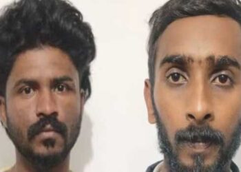 പതിനാറുകാരിയായ-സ്‌കൂൾ-വിദ്യാർഥിനിയെ-മാതാപിതാക്കളില്ലാത്ത-നേരത്തു-വീട്ടിൽ-നിന്നു-തട്ടിക്കൊണ്ടുപോയി-മദ്യം-നൽകി-കൂട്ടബലാത്സം​ഗത്തിനിരയാക്കി,-മാനന്തവാടി-സ്വദേശികളായ-രണ്ട്-യുവാക്കൾ-അറസ്റ്റിൽ