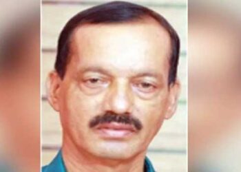 ബസിൽ-തന്നെ-വിശ്വസിച്ചേൽപ്പിച്ച-ഒൻപതു-കുരുന്നുകൾ,-കടുത്ത-നെഞ്ചുവേദന-അവ​ഗണിച്ച്-സുരക്ഷിത-സ്ഥാനത്തേക്ക്-ഓടിച്ചുകയറ്റി-നിർത്തി,-പിന്നാലെ-കുഴഞ്ഞുവീണ്-മരണം