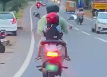 കുഞ്ഞിനൊപ്പം-സ്‌കൂട്ടര്‍യാത്ര;-അമ്മയെ-‘സല്യൂട്ട്‌’-ചെയ്ത്-കേരള-പൊലീസ്