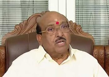 “പറയുമ്പോ-രാജിവയ്ക്കാൻ-ഇവരുടെ-അപ്പൻമാരല്ല-എന്നെ-അവിടെയിരുത്തിയത്!!-ഞാനാണോ-ഇവിടെ-വർഗീയത-പരത്തുന്നത്,-എൻ്റെ-സമുദായത്തിന്-വേണിയാണ്-ഞാൻ-സംസാരിക്കുന്നത്,-കാന്തപുരം-എന്ത്-കുന്തമെടുത്ത്-എറിഞ്ഞാലും-ഞാൻ-പറയാനുള്ളത്-പറയും”-വെള്ളാപ്പള്ളി