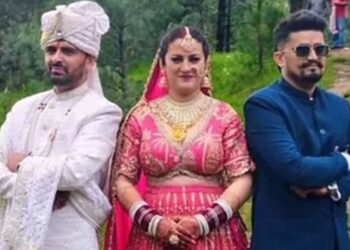 സഹോദരന്മാരായ-2-പേരെ-വിവാഹം-ചെയ്ത്-യുവതി