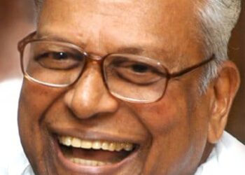 നാടന്‍-പ്രയോഗങ്ങളിലെ-മുനകള്‍;-വാവിട്ട-വാക്കും-വിവാദങ്ങളും,-വിഎസിന്റെ-ചില-വിവാദ-പരാമര്‍ശങ്ങള്‍!