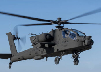 ഇന്ത്യൻ-കരസേയ്ക്കുള്ള-അപ്പാഷെ-ഹെലികോപ്ടറുകൾ-ഹിൻഡൻ-വിമാനത്താളവത്തിൽ