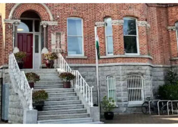 അയര്‍ലന്‍ഡിൽ-ഇന്ത്യൻ-പൗരനെ-അര്‍ധനഗ്നനാക്കി-ക്രൂരമായി-മര്‍ദിച്ചു;-വംശീയ-ആക്രമണത്തിൽ-പ്രതിഷേധം,-അപലപിച്ച്-ഇന്ത്യൻ-എംബസി