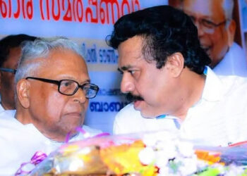 ‘ത്രിവിക്രമന്‍-പിള്ള-എന്തെങ്കിലും-എഴുതി-വച്ചാല്‍-ഇല്ലാതാകുന്നതാണോ-വി-എസ്-?’-നെല്‍വയല്‍-സംരക്ഷിക്കേണ്ടതിന്റെ-ആവശ്യകതയേപ്പറ്റി-ഇവന്‍മാര്‍ക്കു-വല്ലതും-അറിയാമോ?-വി-എസിനെ-അനുസ്മരിച്ച്-വിനയൻ