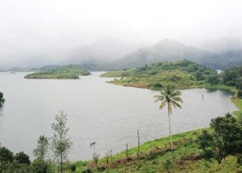 സ​ഞ്ചാ​രി​ക​ളു​ടെ-ഇ​ഷ്ട-ഹ​ബ്ബാ​യി-പ​തി​മൂ​ന്നാം-മൈ​ൽ