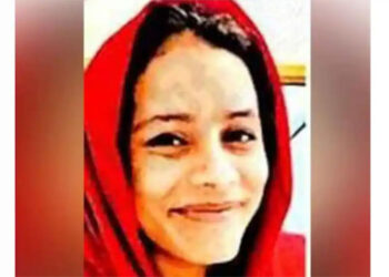 സുഹൃത്തുക്കൾക്ക്-മെസേജ്,-പിന്നാലെ-പൊലീസെത്തി-വാതിൽ-പൊളിച്ച്-അകത്തു-കടന്നു;-ഡോക്ടർ-ഫ്ലാറ്റിൽ-മരിച്ച-നിലയിൽ