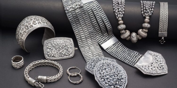 how-to-check-real-silver-jewelry:നിങ്ങൾ-വാങ്ങുന്ന-വെള്ളി-ഒറിജിനൽ-ആണോ?-ശുദ്ധമായത്-കണ്ടെത്താൻ-ഇതാ-സൂപ്പർ-ടിപ്പുകൾ