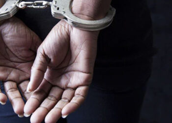 കരിപ്പൂരില്‍-ലഹരി-വേട്ട:-23.5-കോടിയുടെ-ഹൈബ്രിഡ്-കഞ്ചാവുമായി-യുവതി-പിടിയില്‍